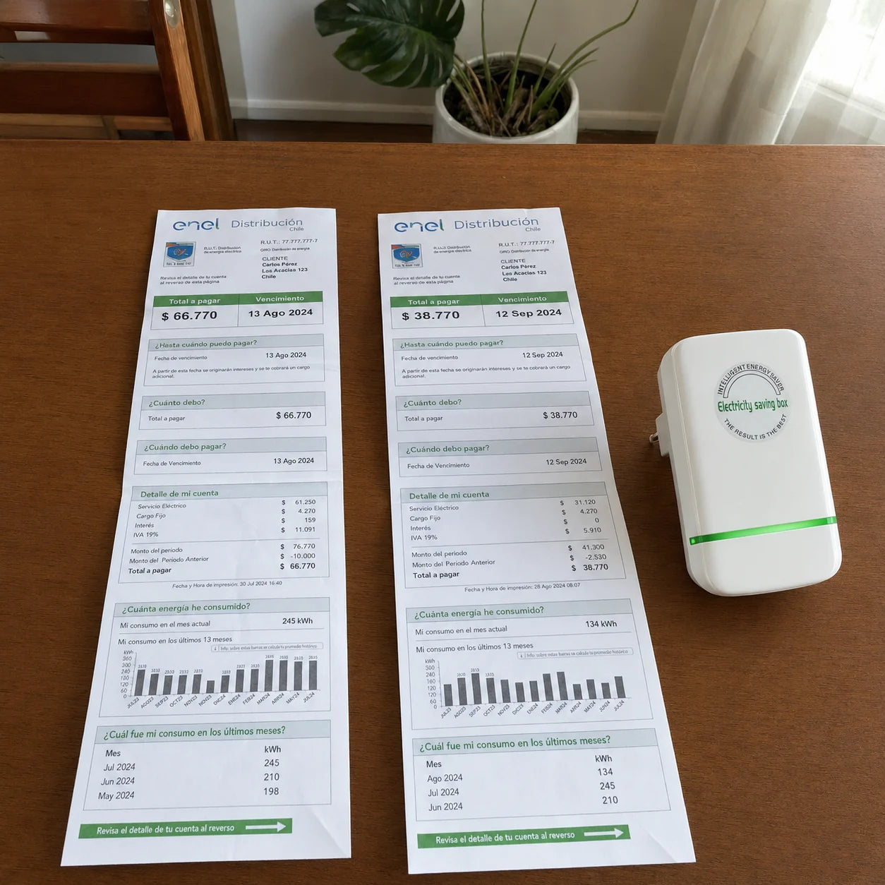 Boletas de Enel y Energy Box sobre una mesa