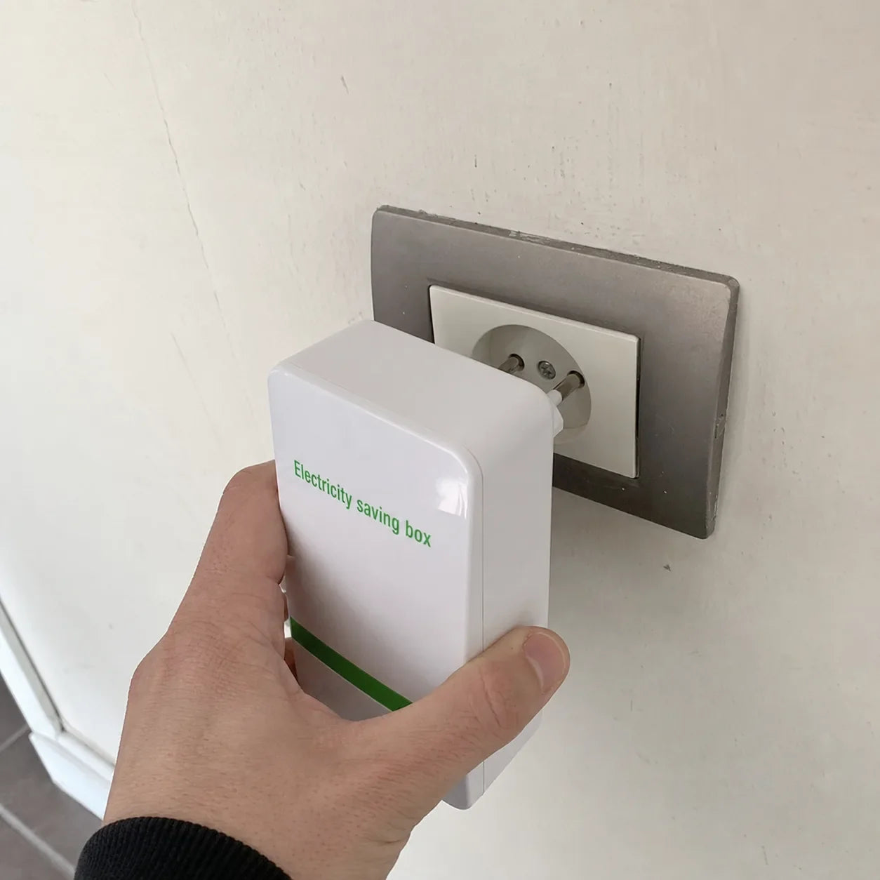 Energy Box funcionando con LED verde